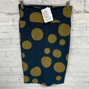 NWT Lularoe Cassie Skirt in Polka Dot
